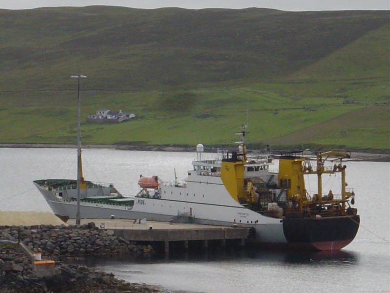 Vriestrawlers zoeken nog zelden beschutting achter Schotse eilanden