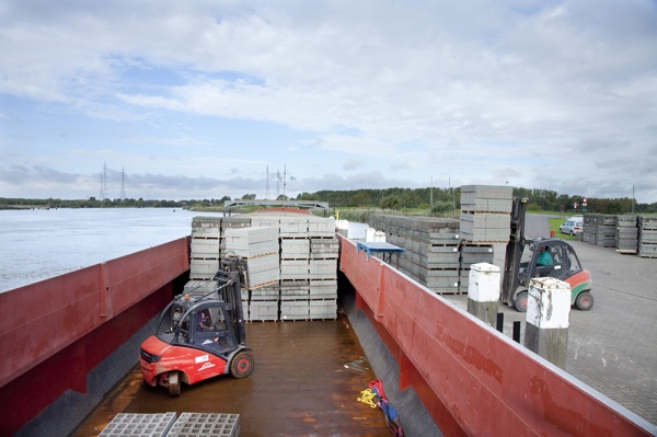 Zeven miljoen ton gepalettiseerde bouwmaterialen kan per schip