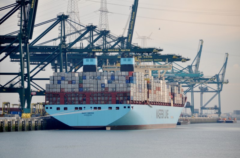 Rotterdam vreest schade in logistiek door cao-conflict APMT