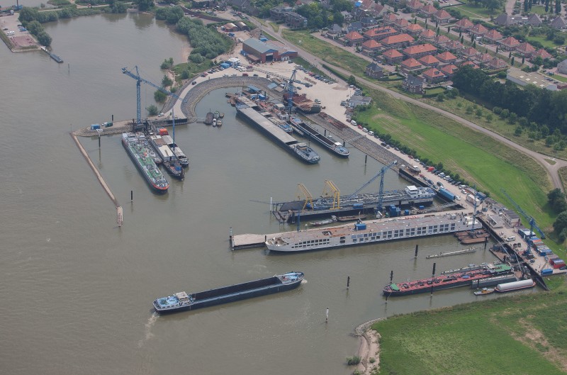 De Gerlien van Tiem: Containerschip wordt tanker