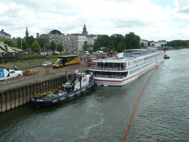 Britannia maakt water op de IJssel (video)