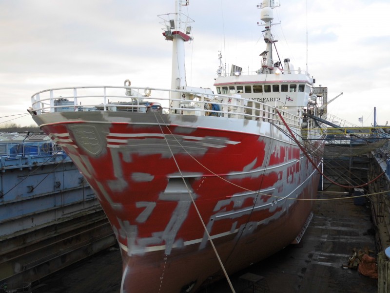 Grondige aanpak tankboot uit Faeröer bij Maaskant