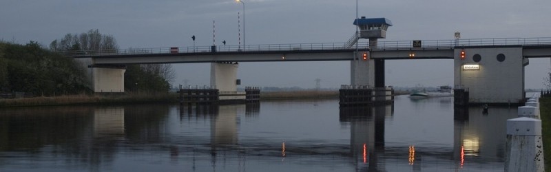 Passeersnelheid Friese bruggen naar 8 km per uur