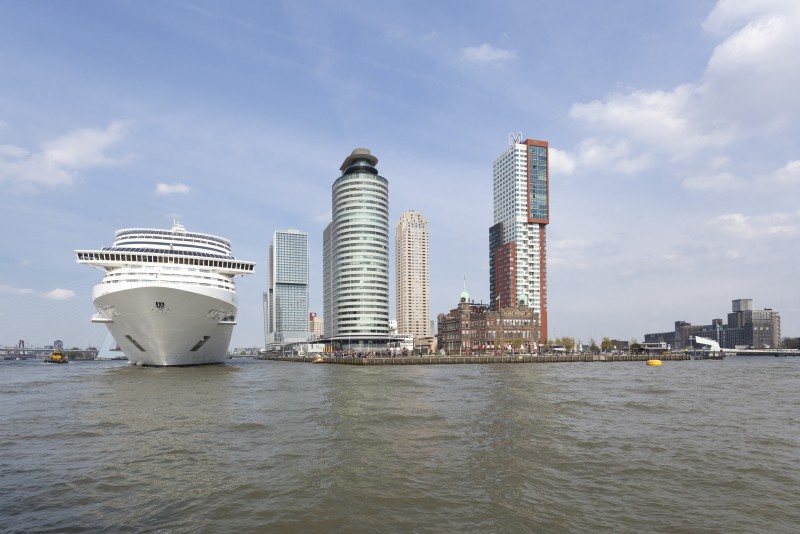 Vlaggenschip MCS in Rotterdam