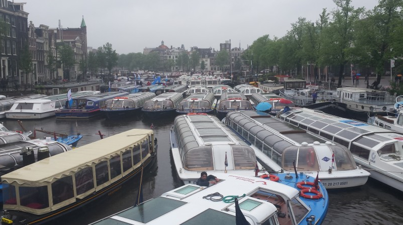 Amsterdam weer in de clinch met rederijen