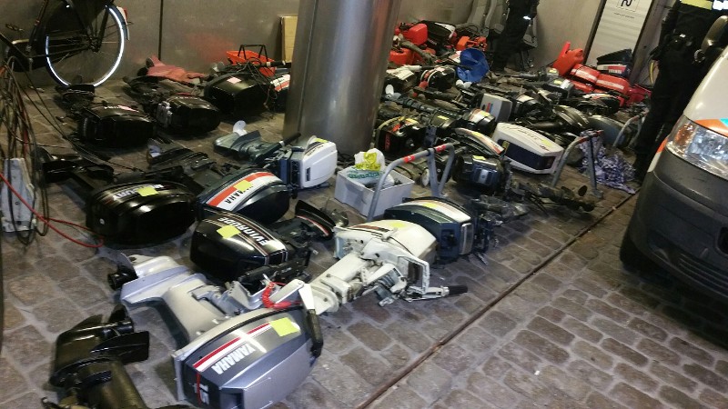 Politie vindt 45 gestolen buitenboordmotoren