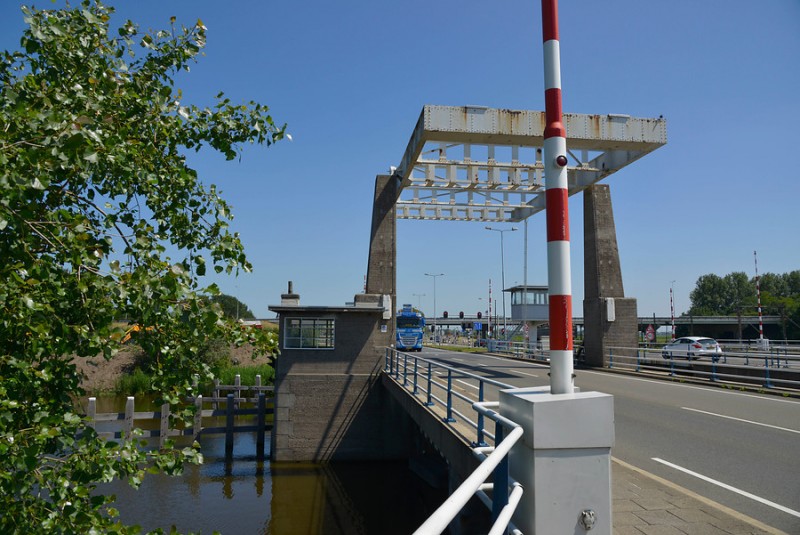 Verkeersregelaars op bruggen Noord-Holland
