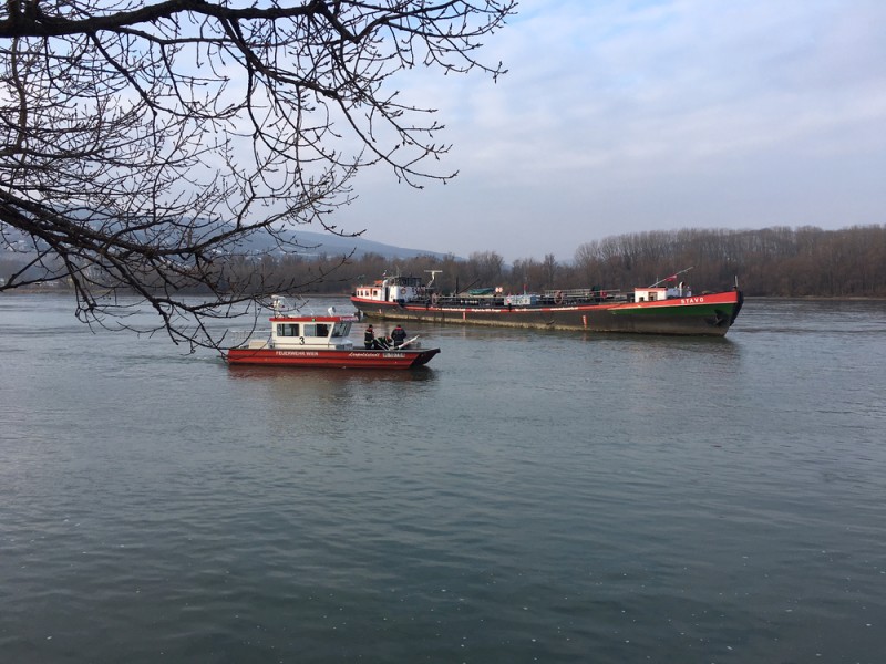 Hongaarse tanker op Donau losgetornd