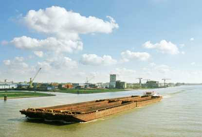 Helft duwvaart Rotterdam bij controle onderbemand