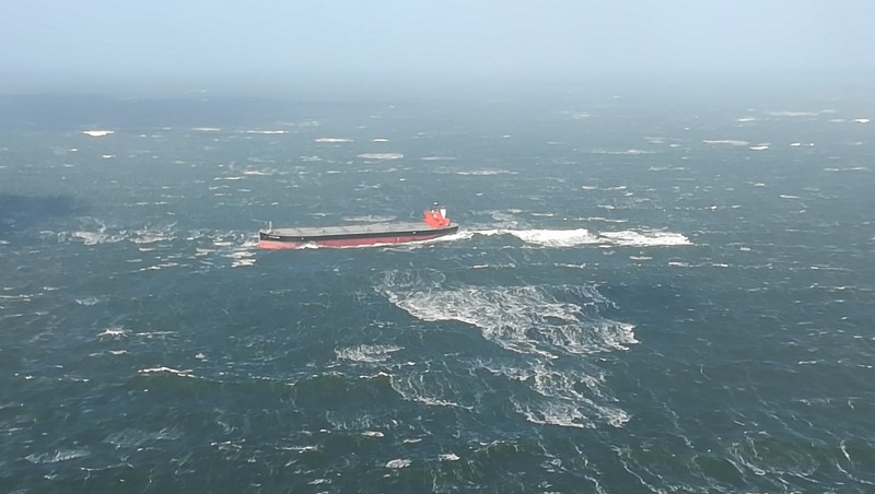 Storm brengt schepen op Noordzee in problemen