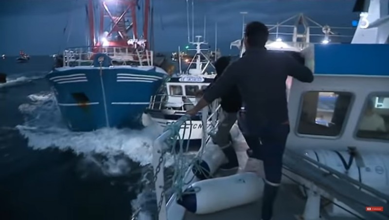 Zeeslag Franse vissers met Engelse collega's