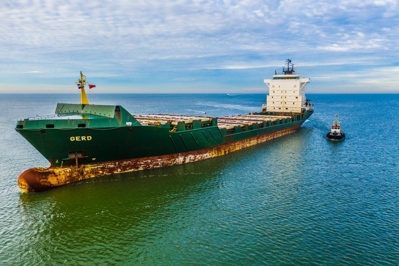 Spaansen bouwt containerschip om tot hopperzuiger