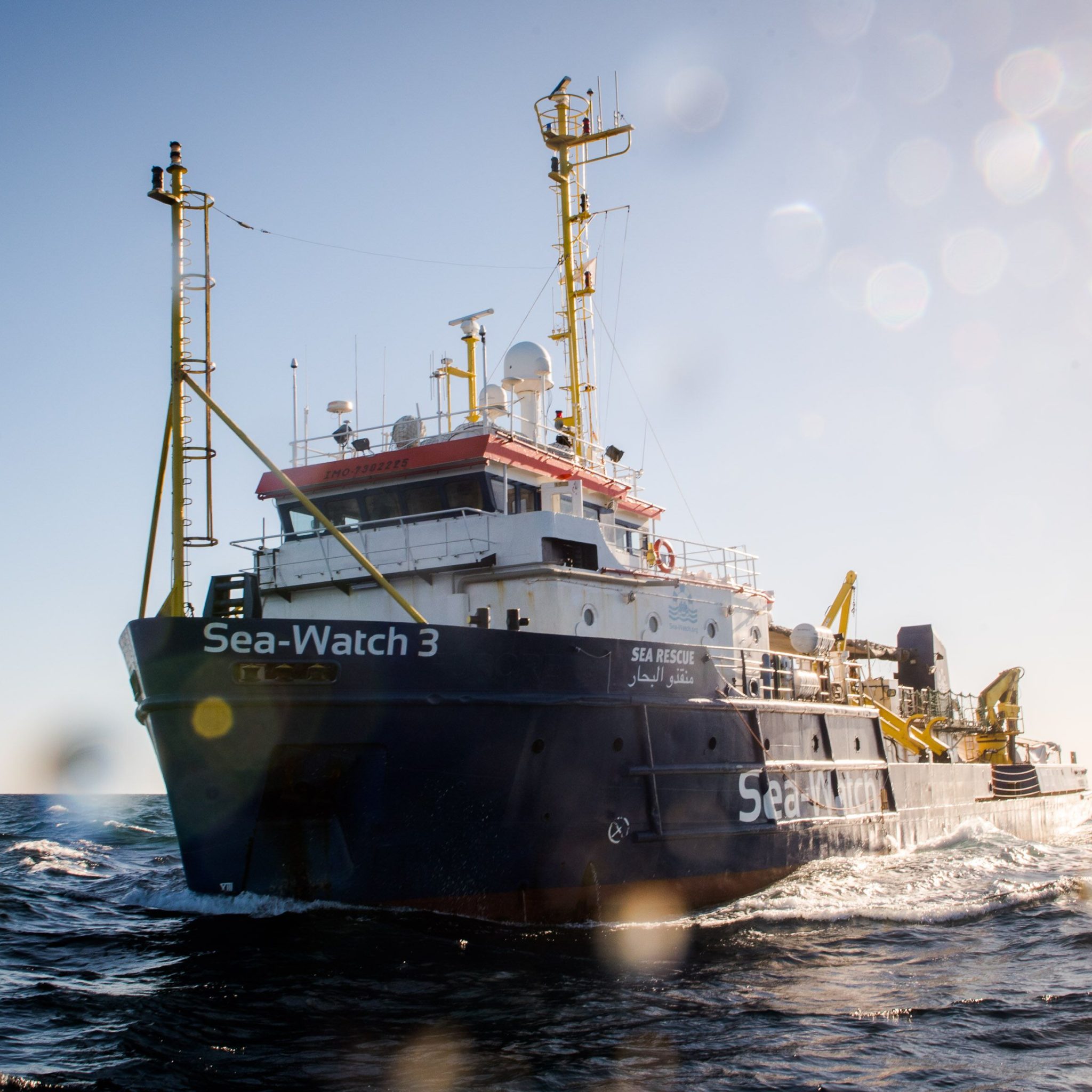De Sea-Watch 3 moet voor het redden van vluchtelingen op de Middellandse Zee uiterlijk 31 december 2019 gecertificeerd zijn volgens de nieuwe eisen. (Archieffoto Sea-Watch.org)