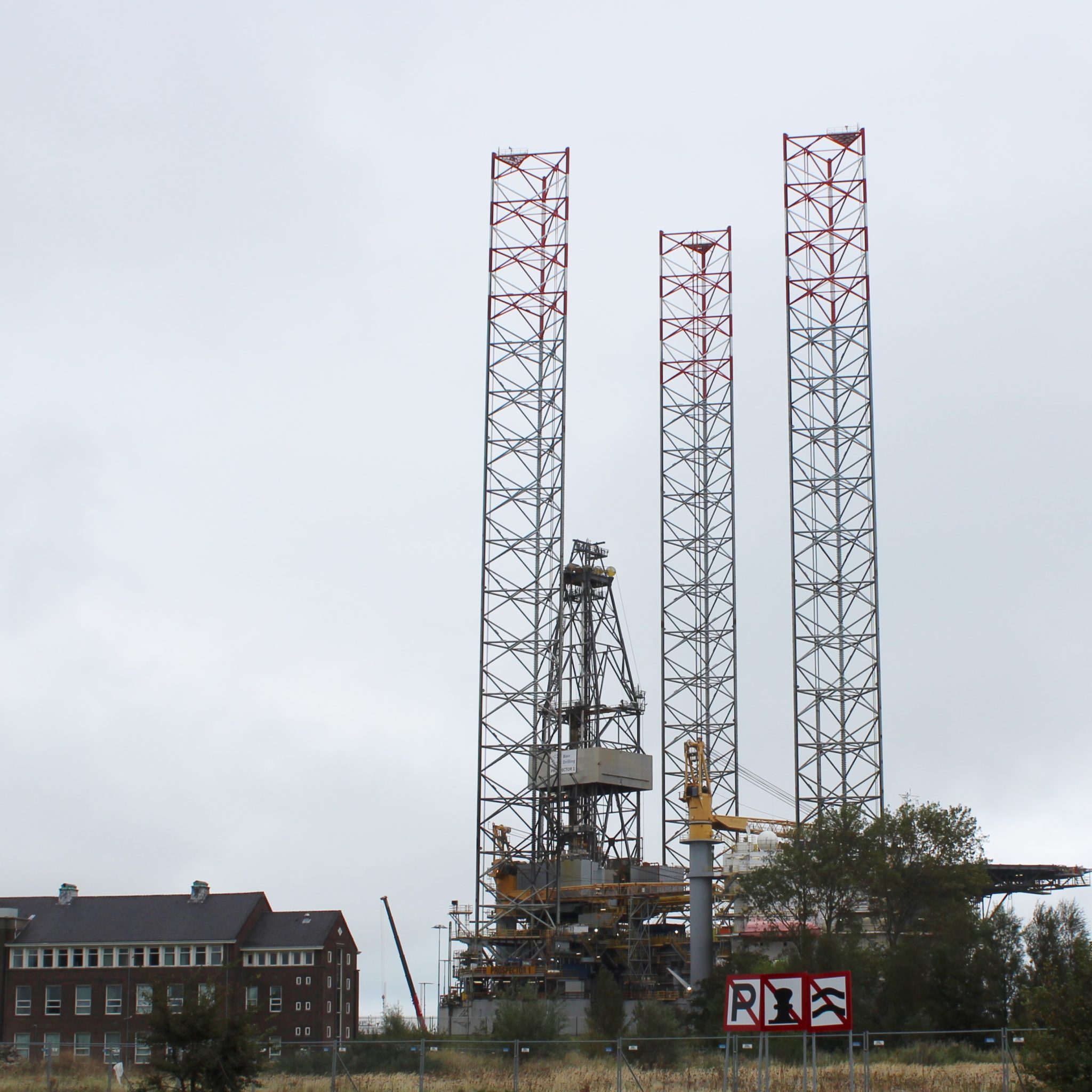 De Prospector 1 is in Den Helder aan de Nieuwediepkade afgemeerd. (Foto: PAS Publicaties)   
