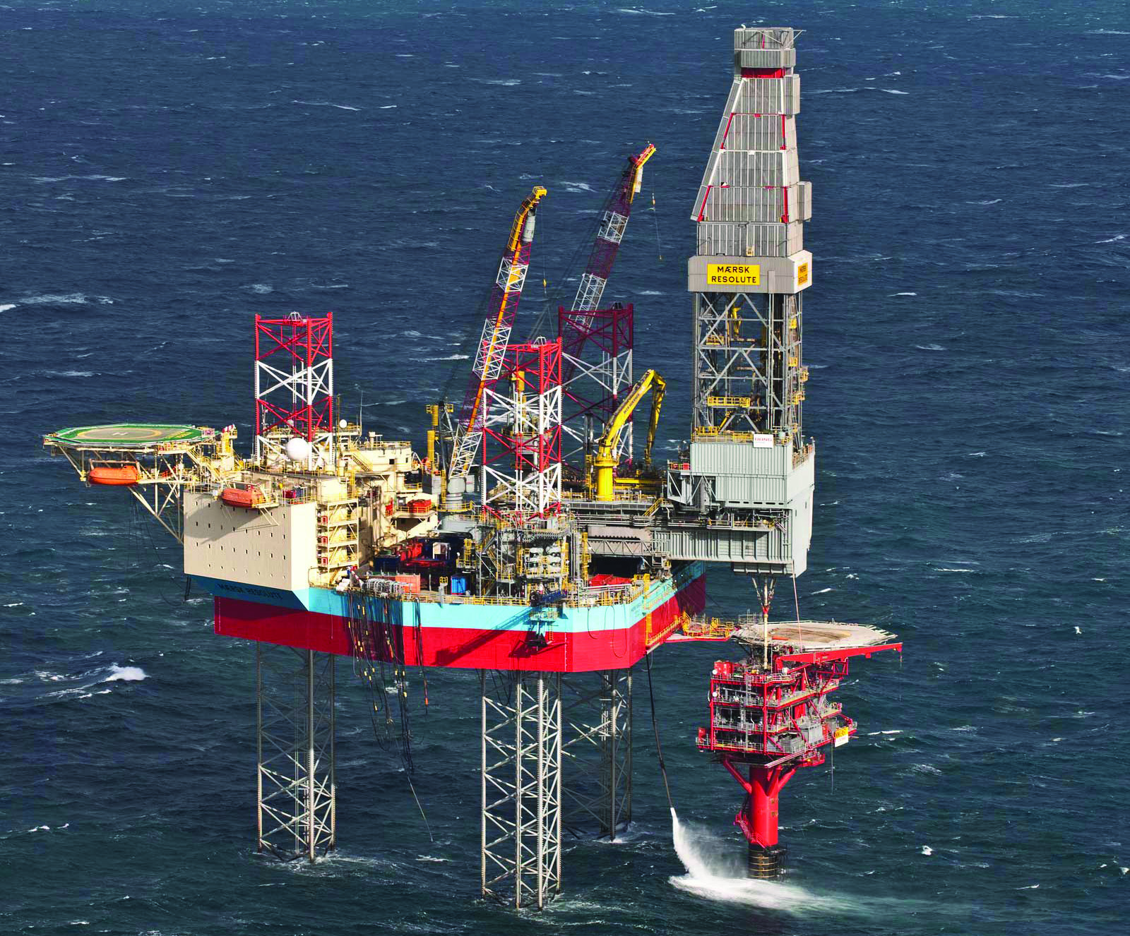 Eén van de eerste booreilanden die door Maersk Drilling wordt opgelegd, is de Maersk Resolute. (Foto Maersk Drilling)