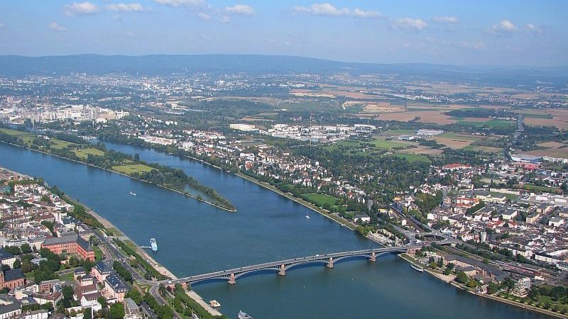 De Rijn bij Mainz (foto: Wikipedia)