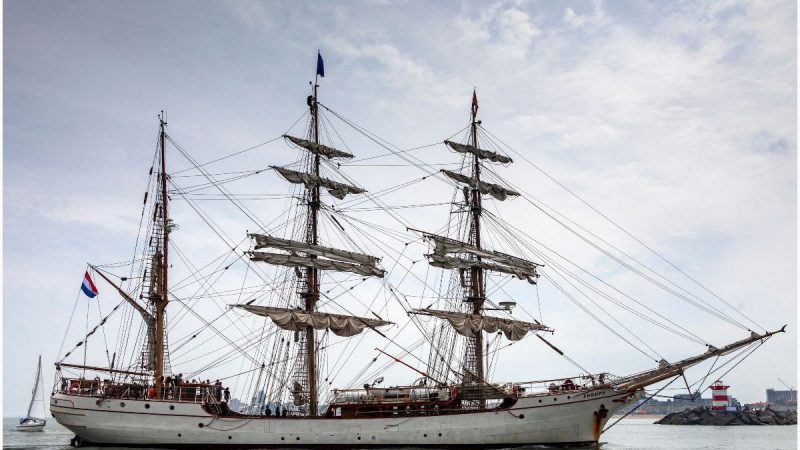 Tall Ship EUROPA weer thuis (foto Arjan de Jager/Bark)