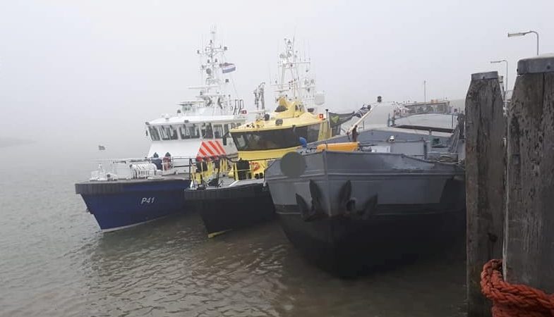 Bij een aanvaring met een zeeschip op de Westerschelde bij Terneuzen raakte de schipper van een binnenvaartschip vorig jaar maart gewond. (Foto: HVZ).
