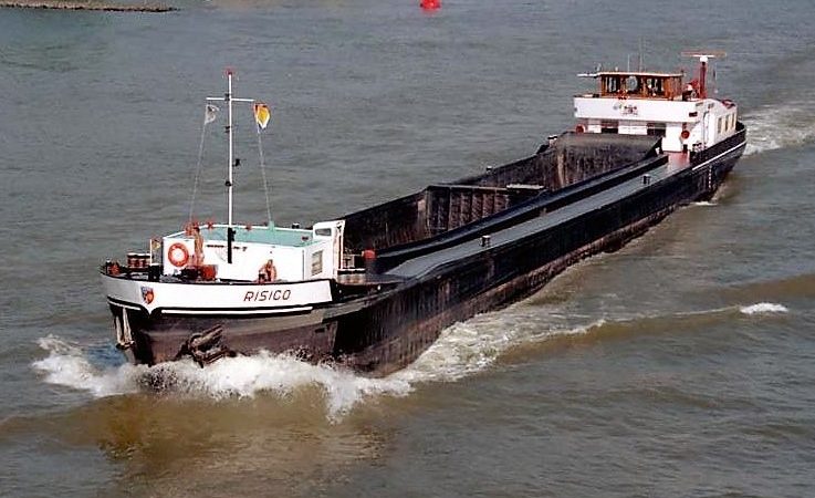 Het beunschip Risico werd als Confianza verkocht naar Sliedrecht. (Foto W. Keizer)