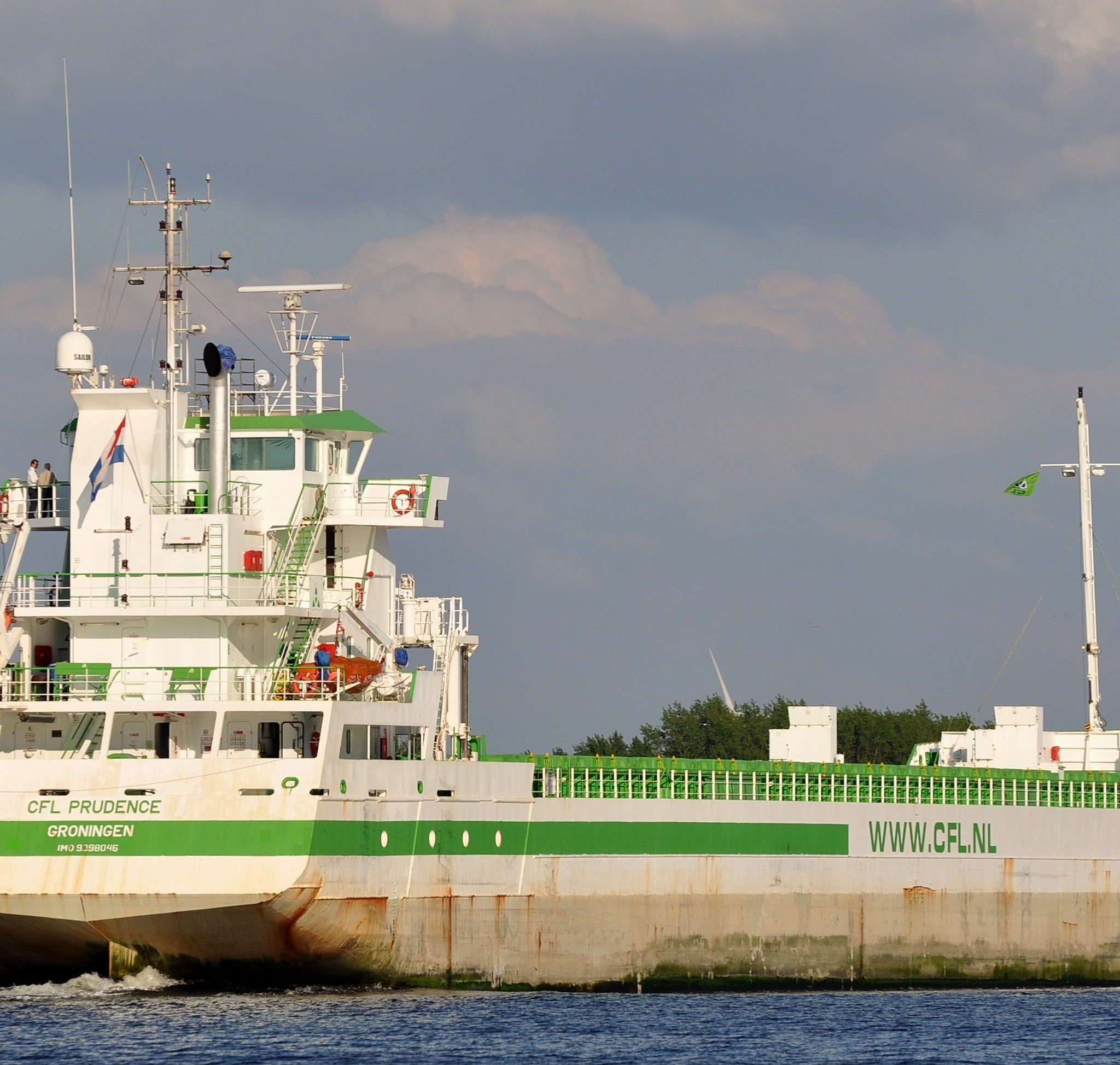 De CFL Prudence, hier gespot op het Noordzeekanaal, is verkocht naar Rusland. (Foto Marcel Coster)