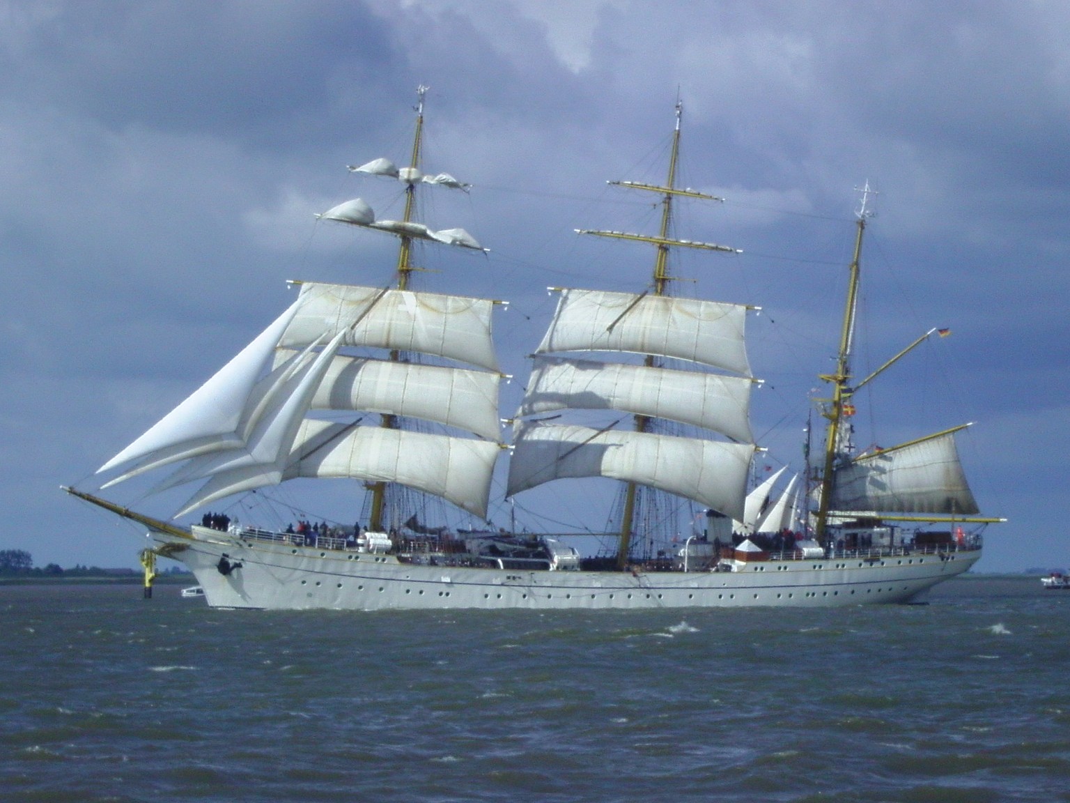 Het zeilschip Gorch Fock in volle glorie. (Foto Wikipedia)