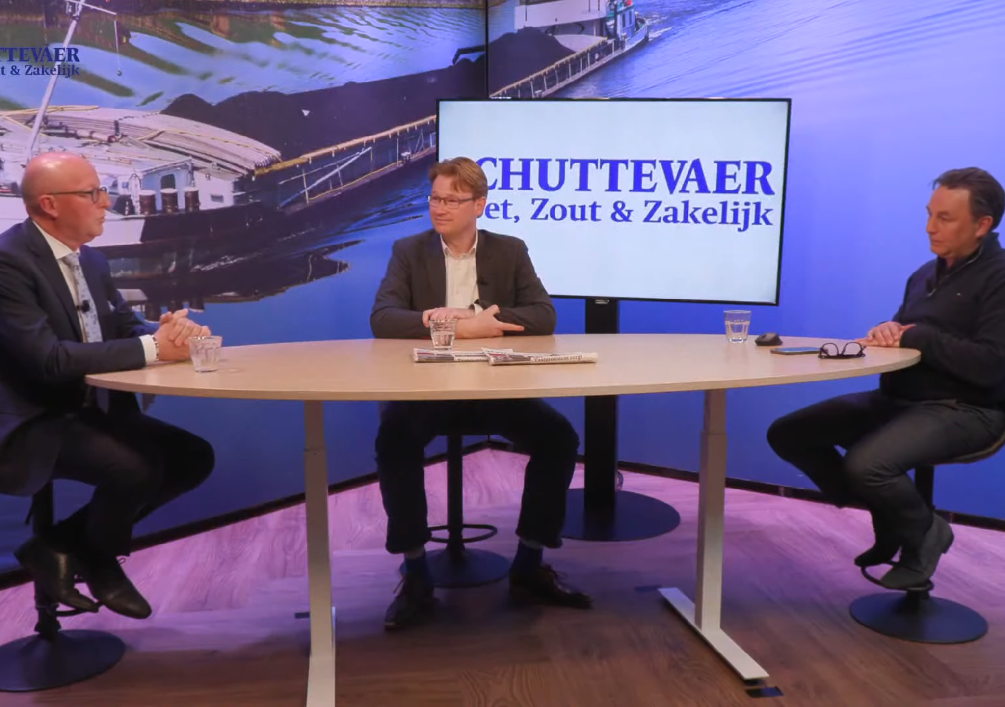 Andreas Keller (NNVO), Maurits van der Linde (BLN-Schuttevaer) en René Quist in de uitzending van Studio Schuttevaer. (Beeld uit video)