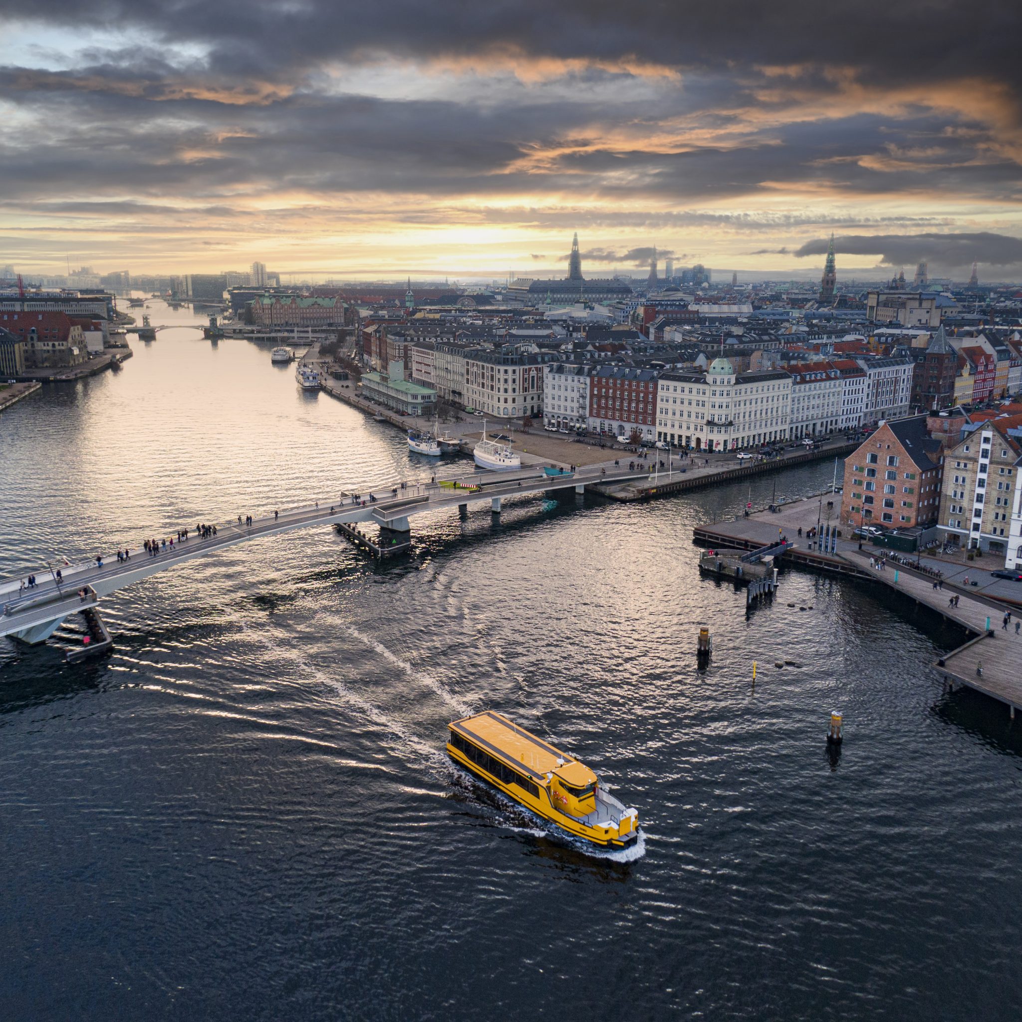 De Bryggen won de prijs voor Schip van het Jaar tijdens de Maritime Awards. (Foto Damen)