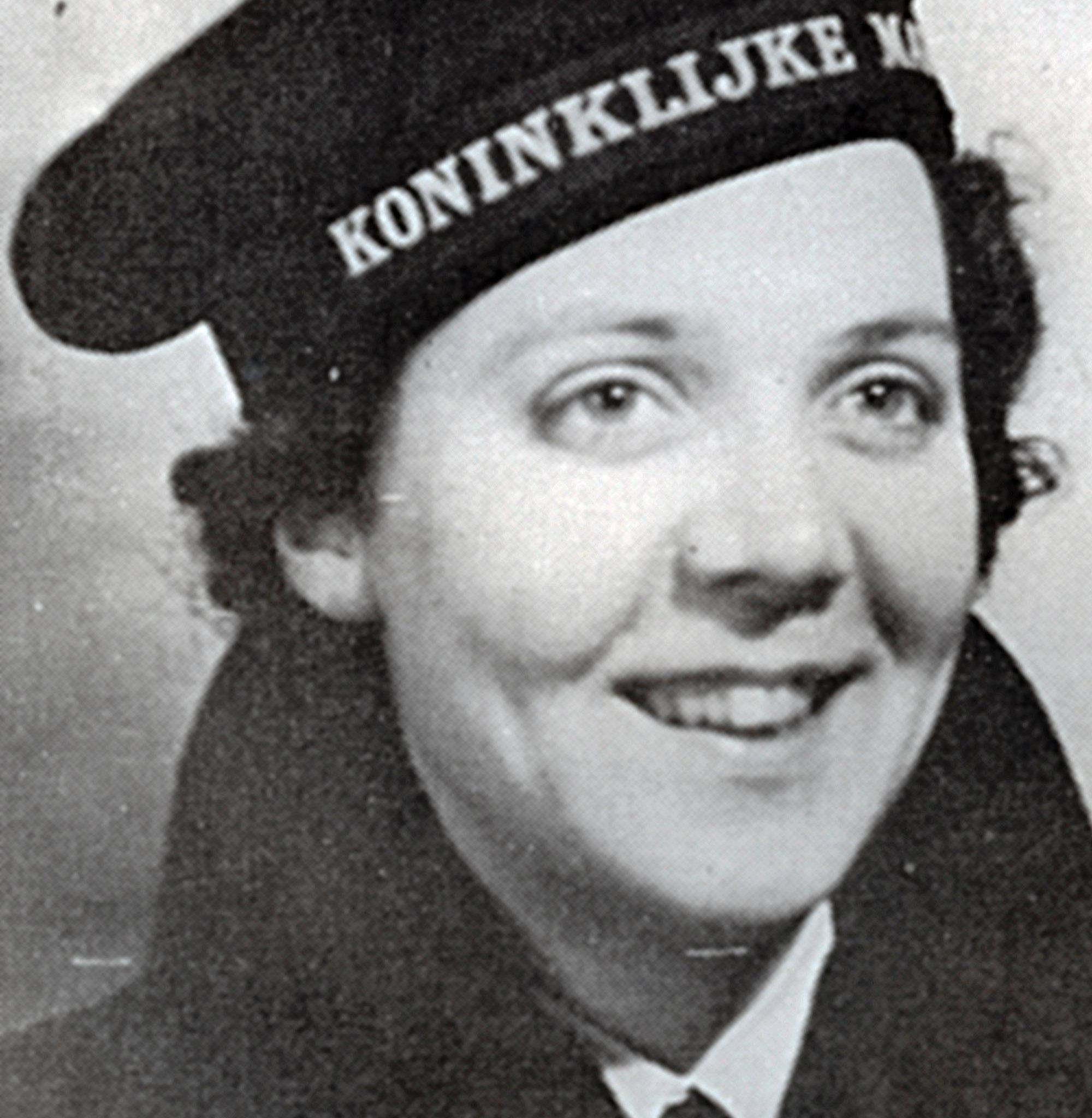 GroenLinks en VVD pleitten beide voor het vernoemen naar Francien de Zeeuw, de eerste vrouwelijke militair van Nederland. (Foto Wikipedia)