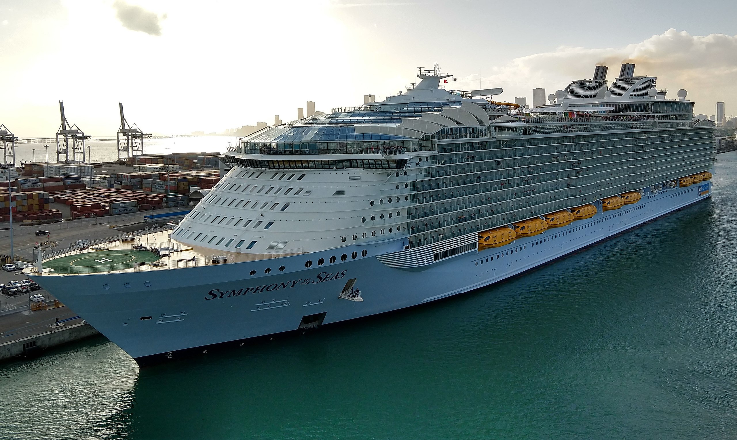 De Symphony of the Seas was van 2017 tot 2021 het grootste cruiseschip. (Foto Wikimedia)