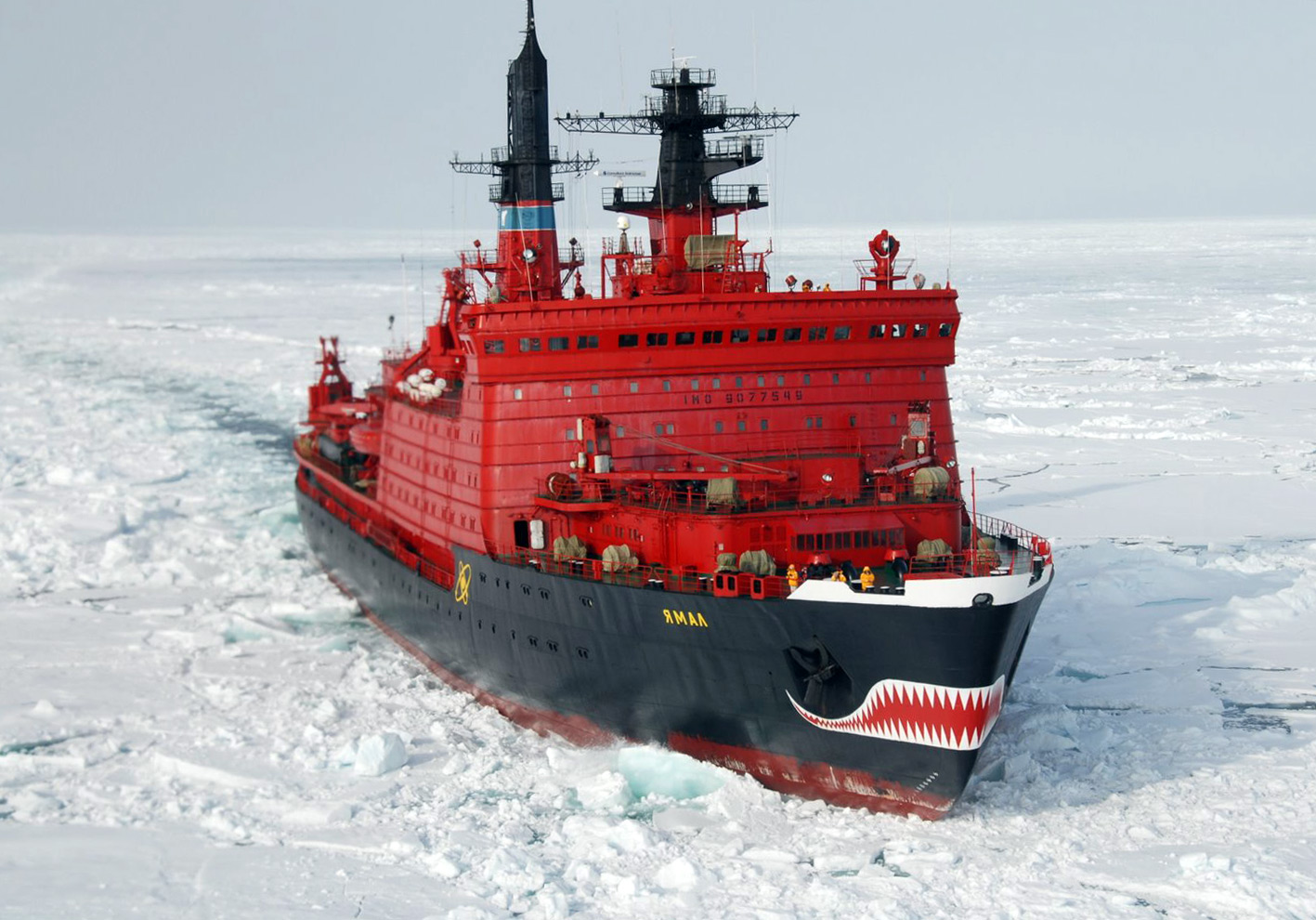 Yamal-Ice-Breaker-basurama.org-CC-BY-NC-SA-3.0