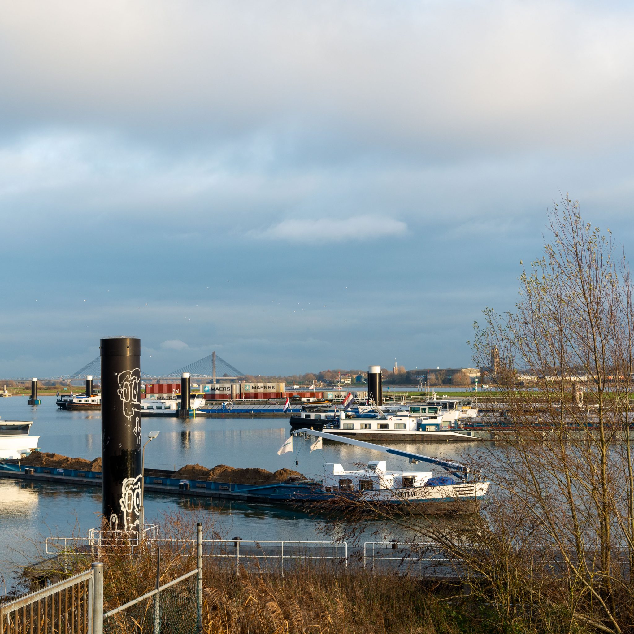 Er is weer zicht op dat de steigers in de overnachtingshaven van Haaften geschikt kunnen worden gemaakt voor 135-meterschepen. (Foto Bart Oosterveld)