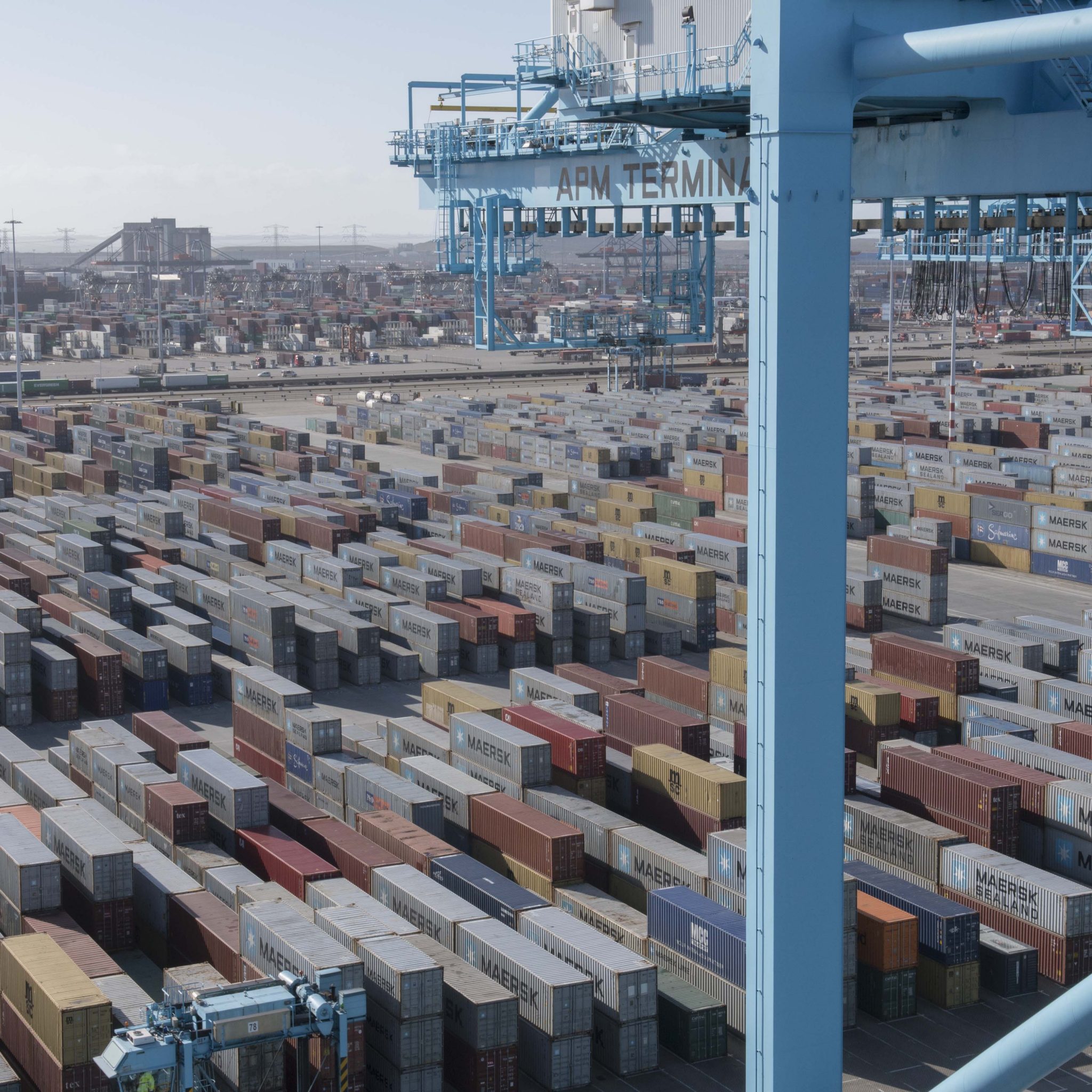 De containeroverslagindex van de Duitse instituten RWI en ISL steeg in november van dit jaar naar het hoogste niveau in jaren. (Foto Erik van Huizen)