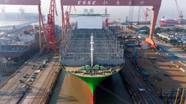 De Ever Alot is het grootste containerschip ter wereld. (Foto CSSC)