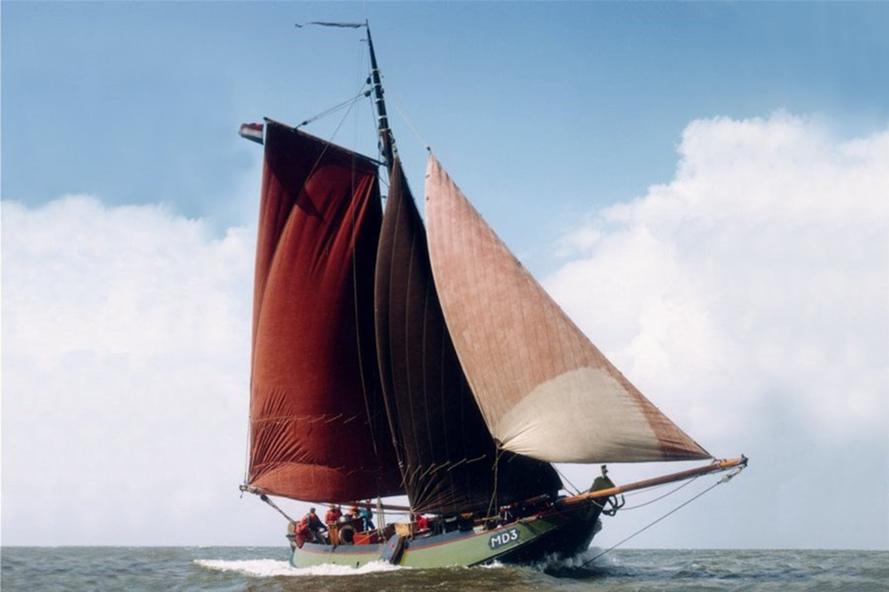 De mast van de MD3 is net zo oud als het schip. ’Een dikke spijkerharde Amerikaans grenen paal uit 1883.’

