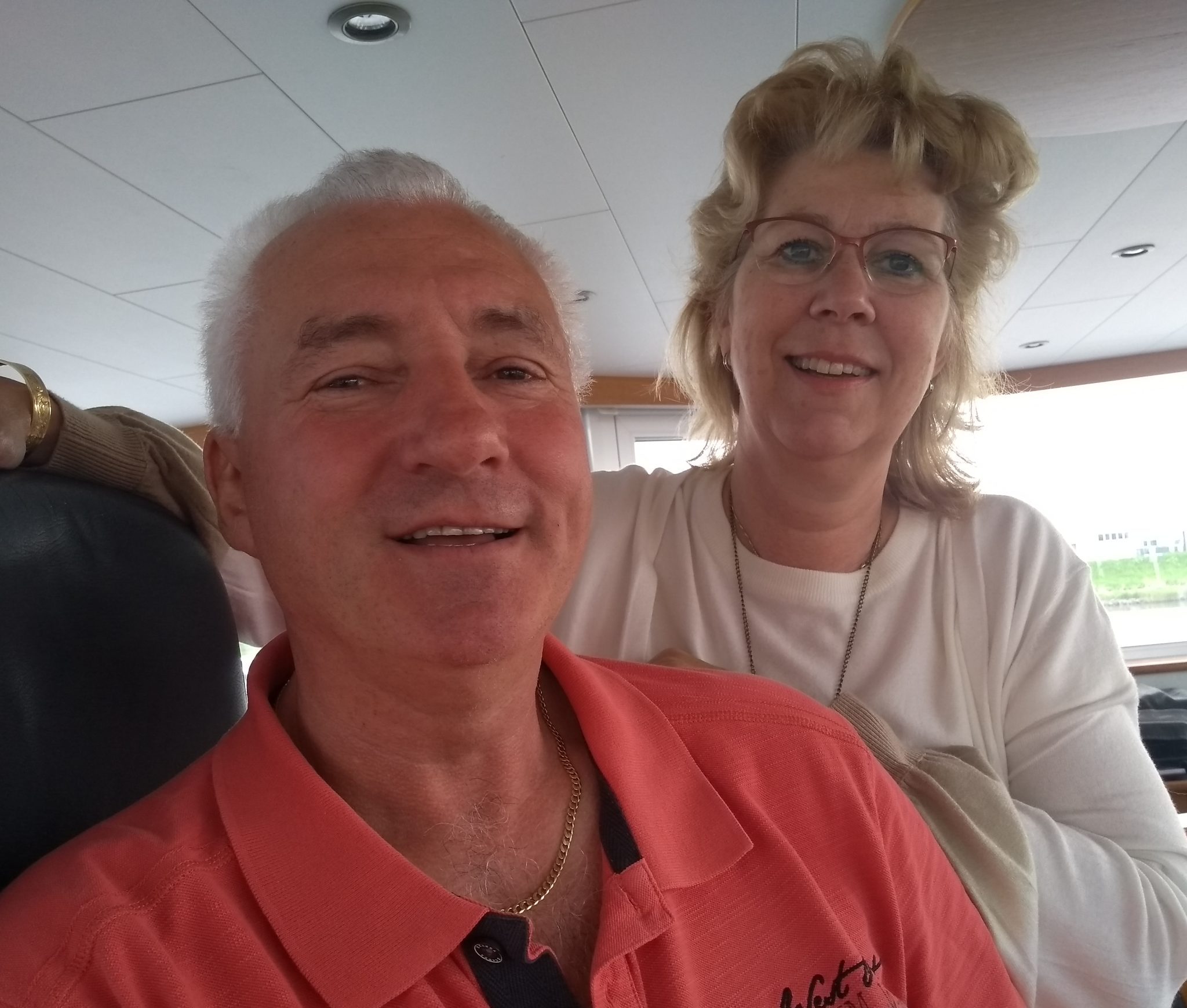 Peter en Jacqueline Ooms. 'Branchevereniging moet vooral luisteren naar de schippers en die moeten dan ook echt hun mond open doen.' (Foto Hannie Visser-Kieboom)