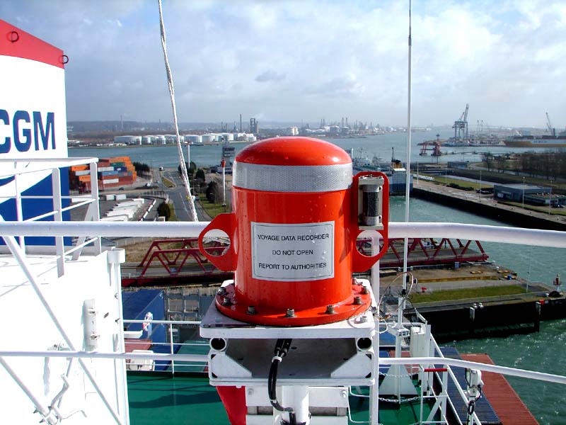 Moet een Voyage Data Recorder verplicht worden? (Foto Wikimedia Commons)