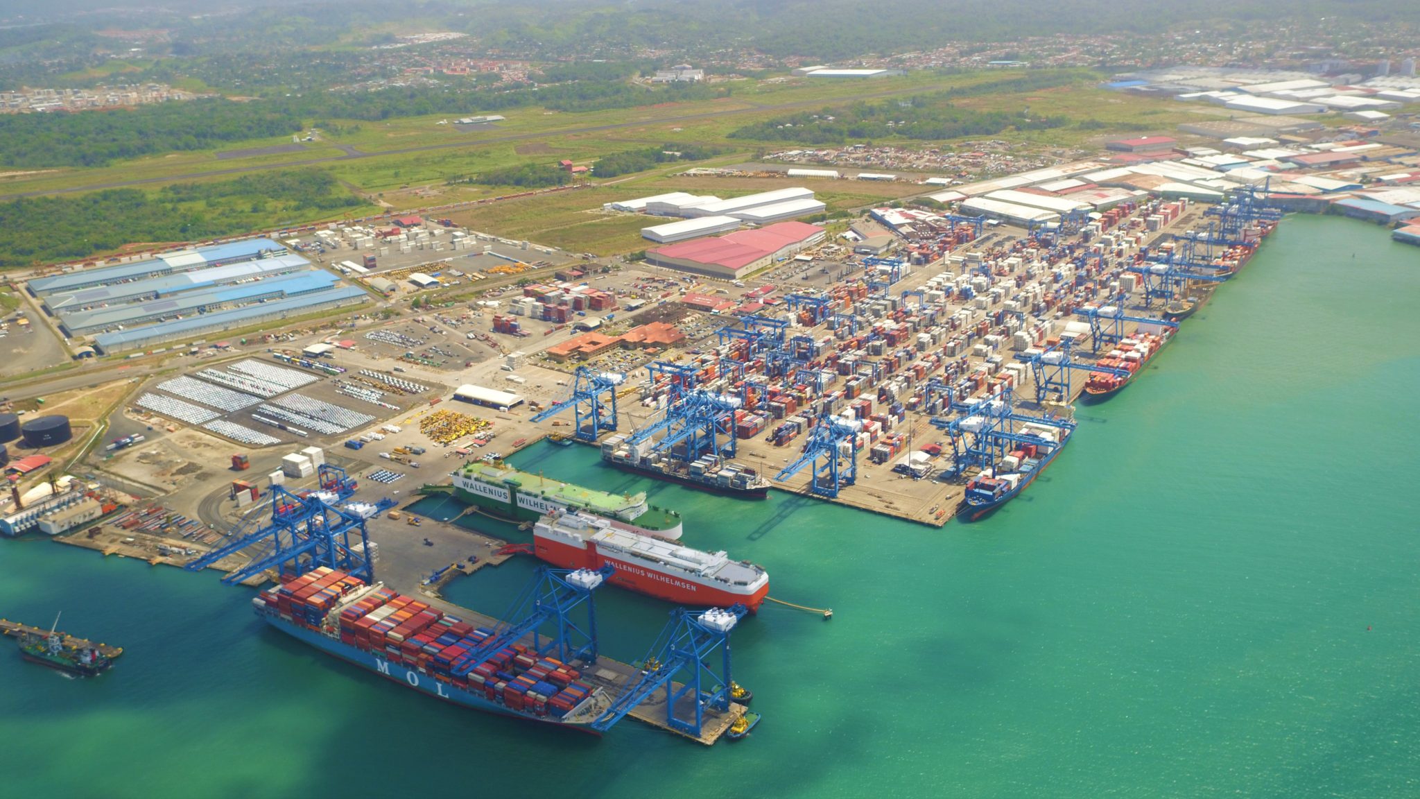De containerterminal in de haven van Manzanillo. (Foto SSA Marine)
