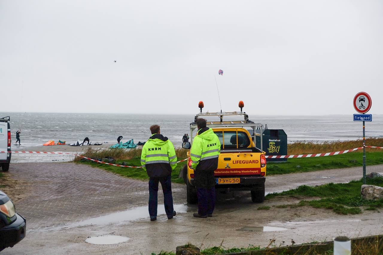 Lichaam gevonden op strand Terschelling, mogelijk vermiste opvarende watertaxi