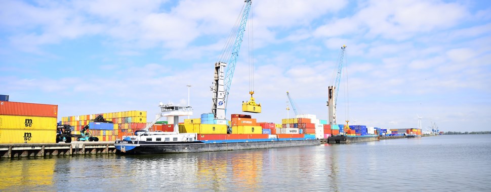 Het havenbedrijf behaalde in het eerste kwartaal een winst van meer dan 2,6 miljoen euro vóór belastingen.