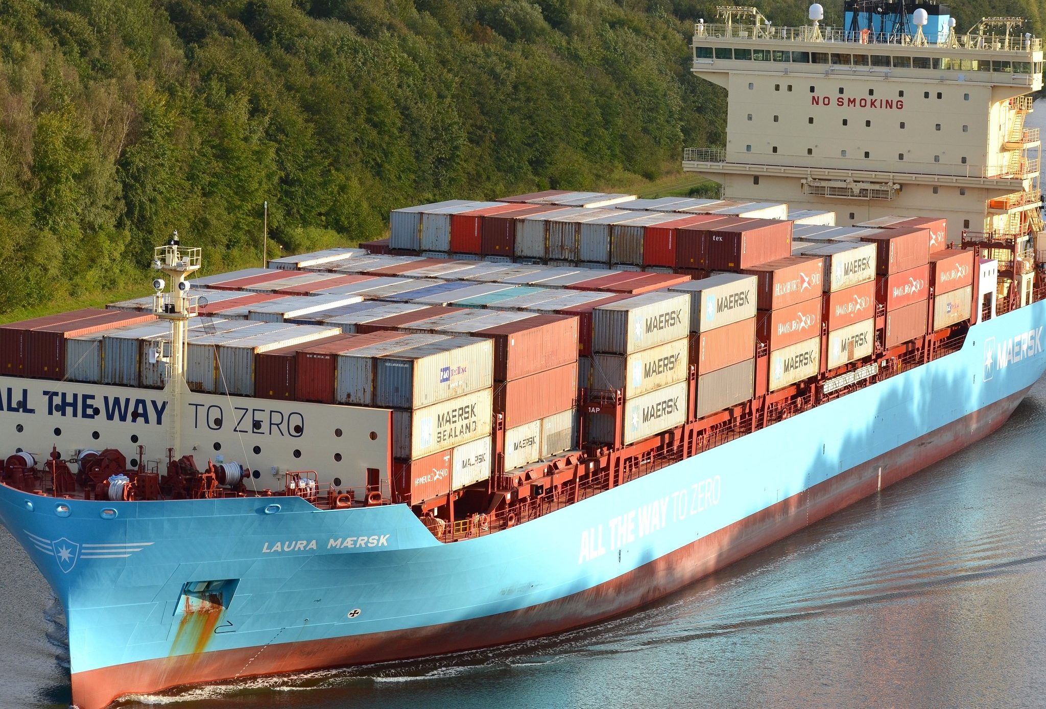 HH.Maersk bouwt 16000 teu om foto 2 Laura_Maersk_Methanol